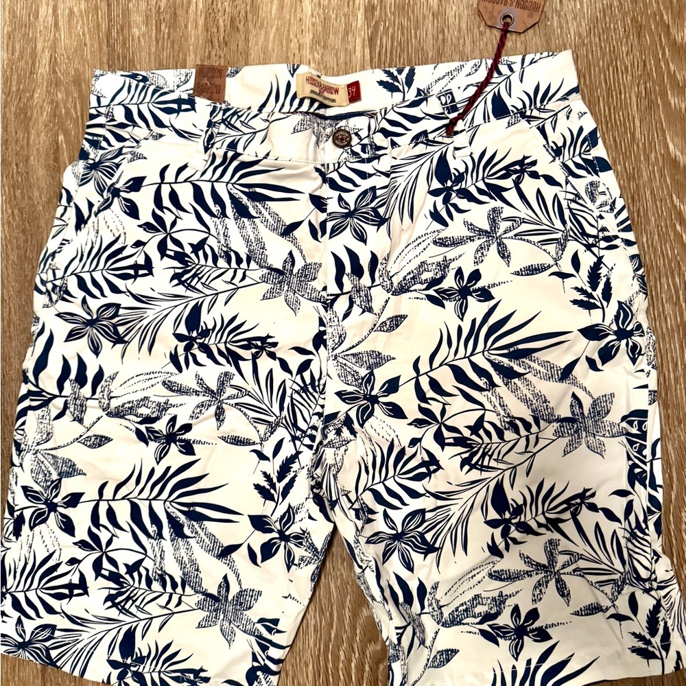 Summer Floral Print Men Shorts - Blue and White